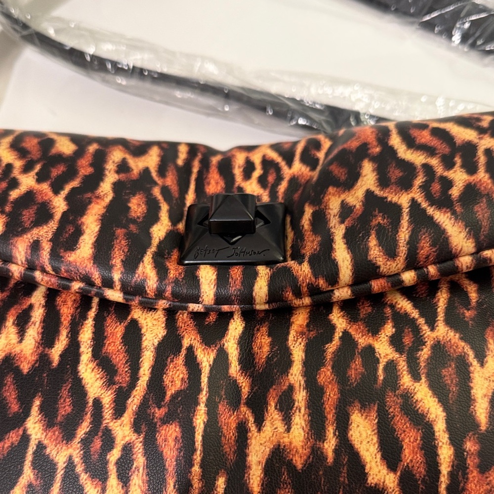 Betsey Johnson Soft Leopard Print Shoulder Bag, NWT - Picture 8 of 16